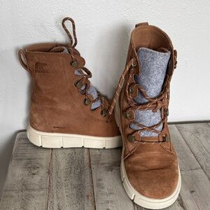SOREL  Tan Suede Lace-Up Boots with Gray Lining